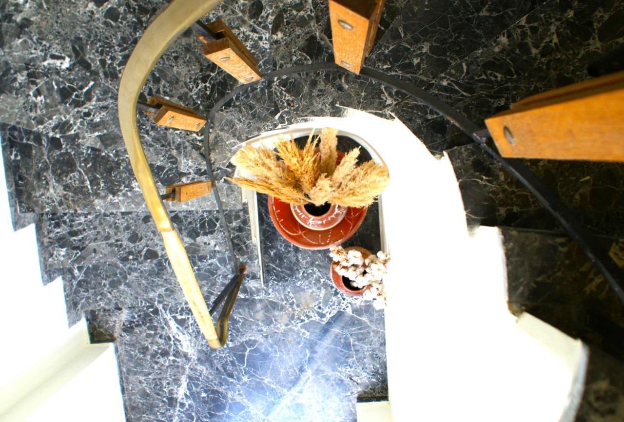 Heraklion Retro Apartment Bagian luar foto